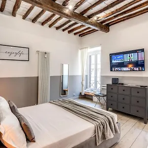 https://piazza-costaguti-apartment.it-romehotels.com